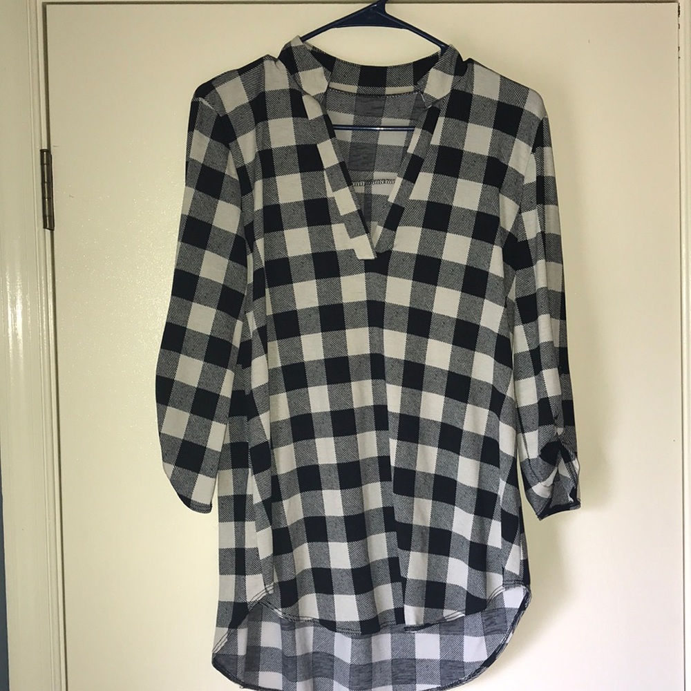 3/4 sleeve stretchy top